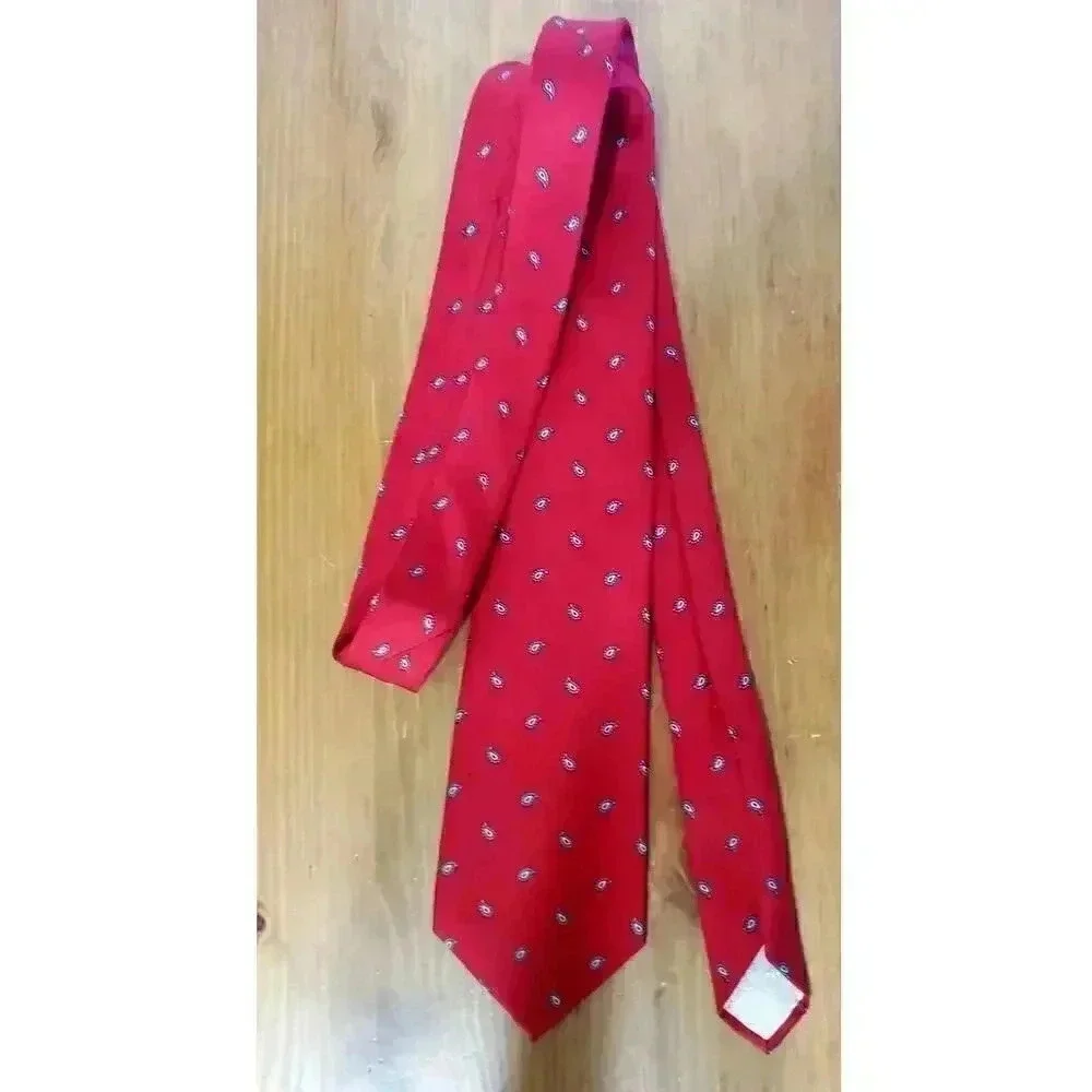 Christian‎ Dior 100% silk tie red and paisley